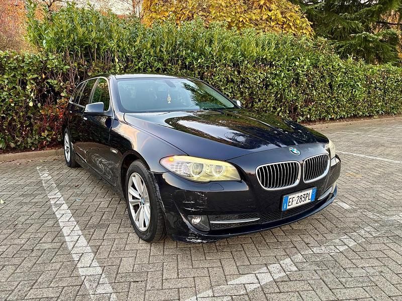 Usata BMW 520 Efficient Dynamics 184 CV (135 kW) 2010 Blu Station wagon