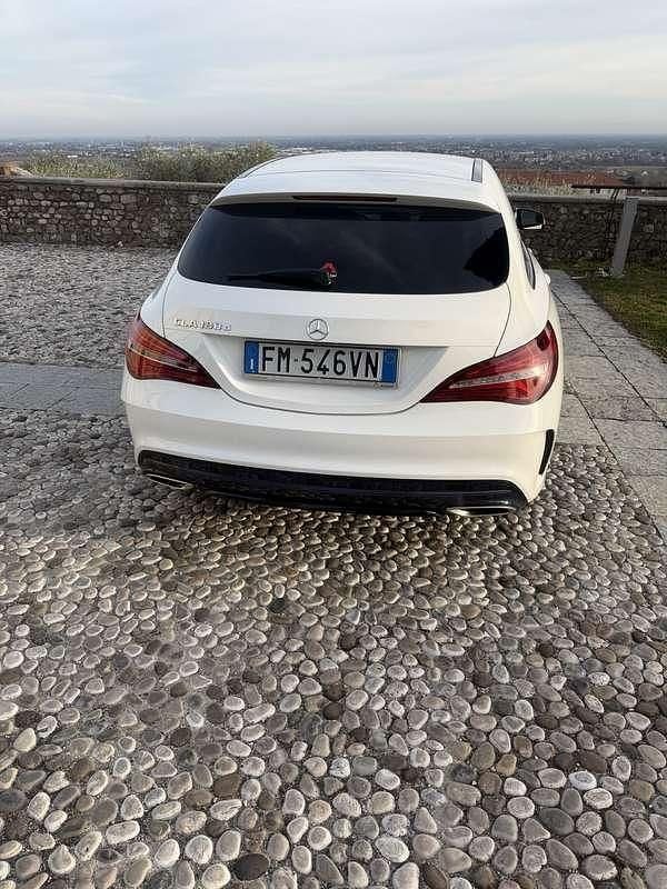 Usata Mercedes CLA180 Shooting Brake Premium 109 CV (80 kW) 2018 Station wagon