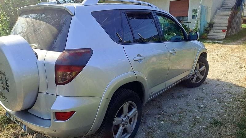 Occasion Toyota RAV4 Plus 177 ch (130 kW) 2007 Argent SUV