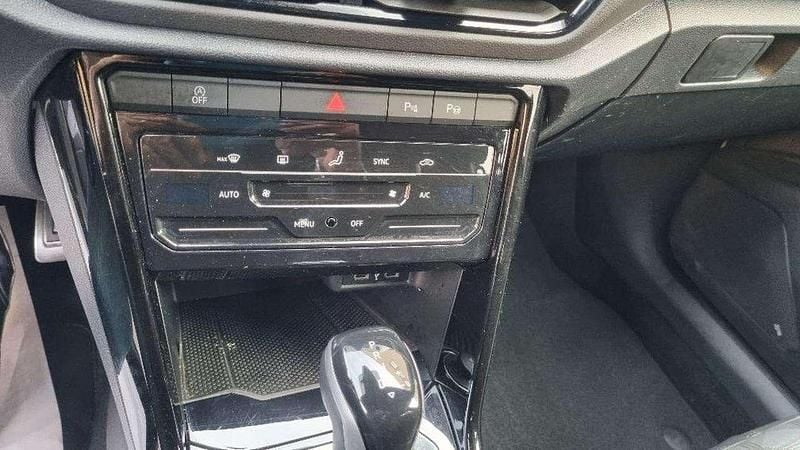 Usata VW T-Roc R-line 150 CV (110 kW) 2022 Beige SUV