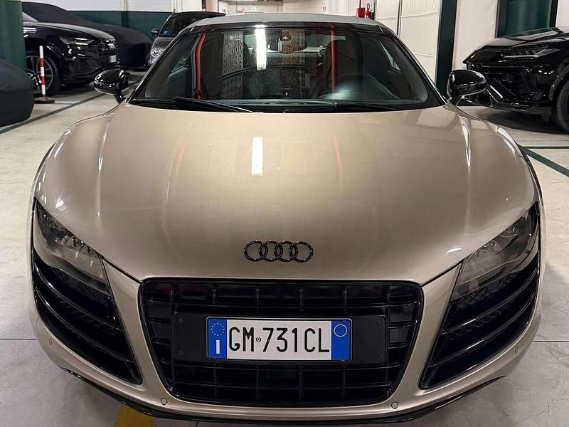 Usata Audi R8 Spyder Exclusive 525 CV (386 kW) 2011 Grau pink metallic Cabrio