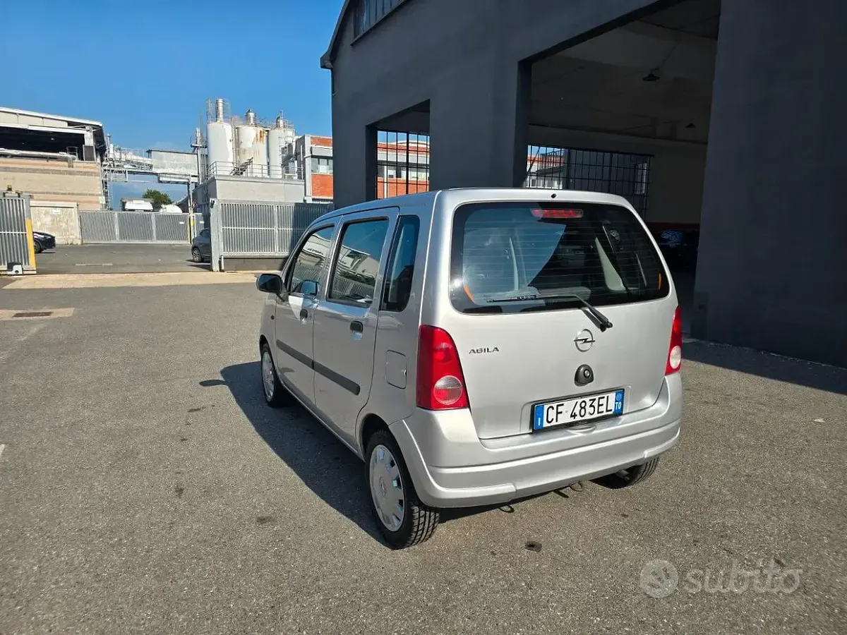 Usata Opel Agila 58 CV (42 kW) 2003 Monovolume
