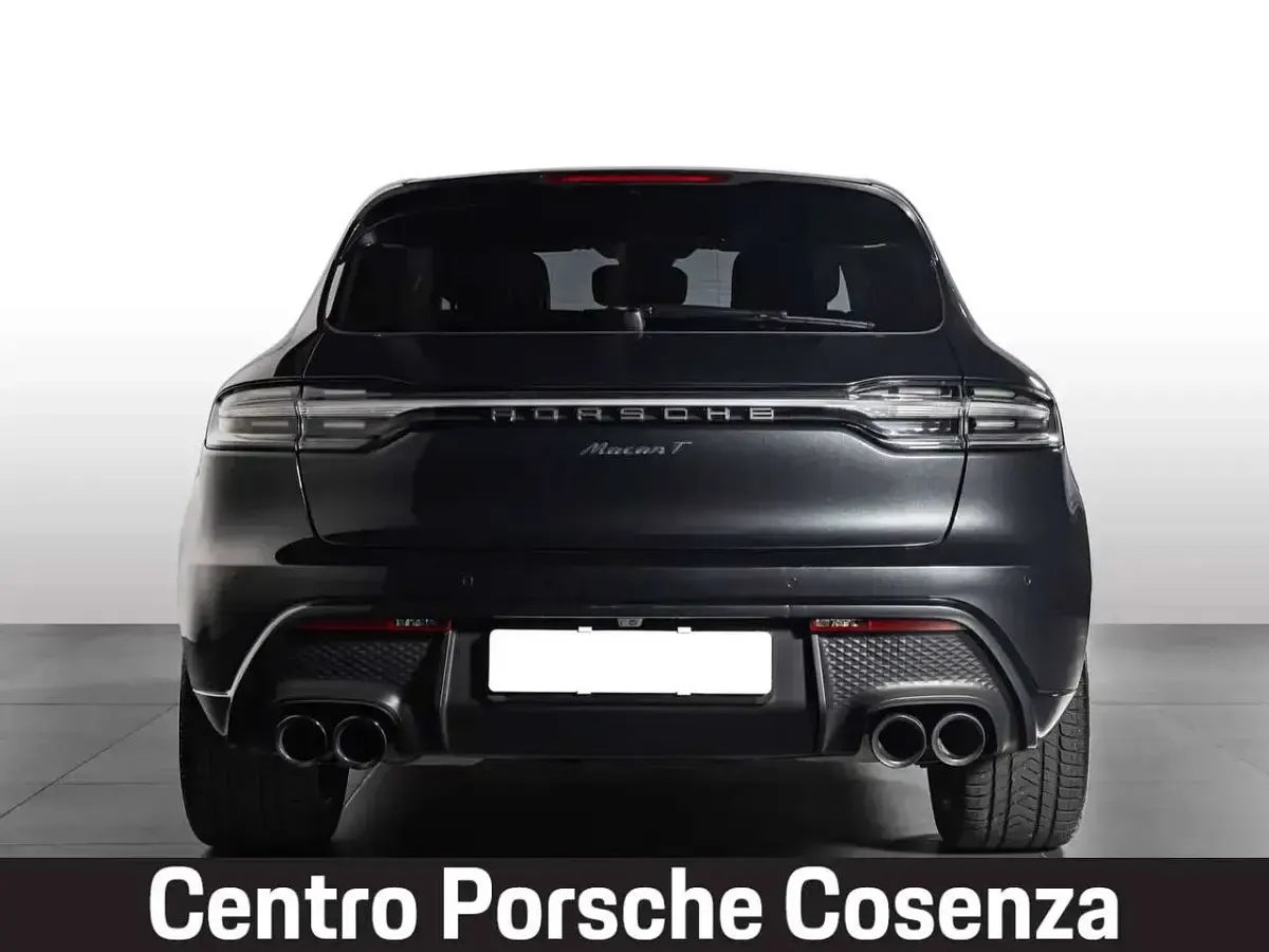 Usata Porsche Macan 265 CV (194 kW) 2022 Grigio vulcano metallizzato SUV
