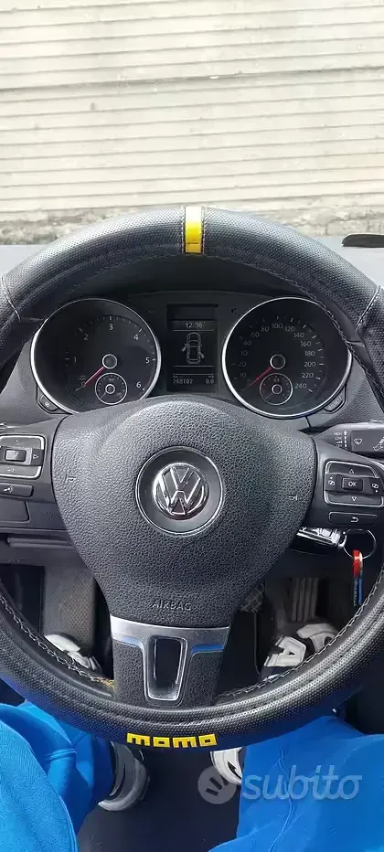 Usata VW Golf VI 105 CV (77 kW) 2010 Bianco Utilitaria