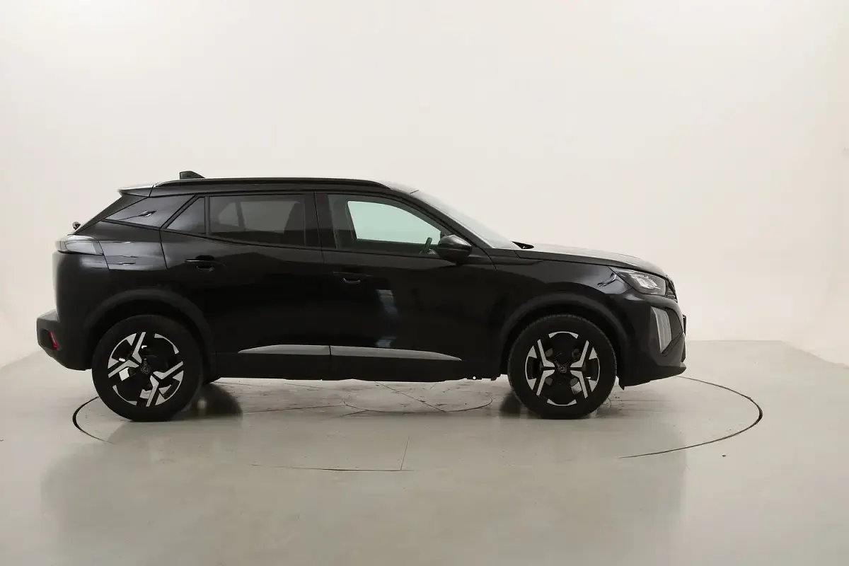 Usata Peugeot 2008 Allure 100 CV (73 kW) 2025 SUV
