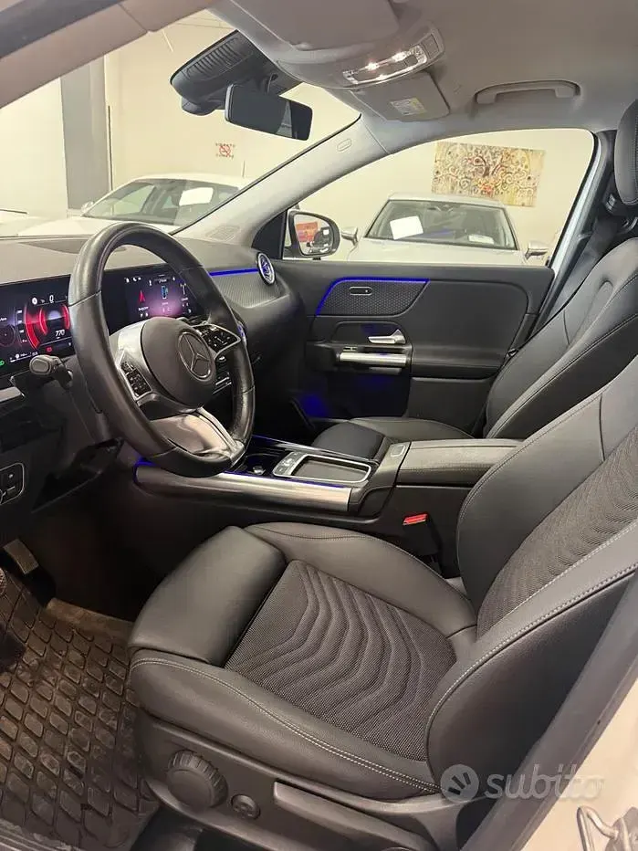 Usata Mercedes GLA180 Progressive 116 CV (85 kW) 2024 Bianco SUV