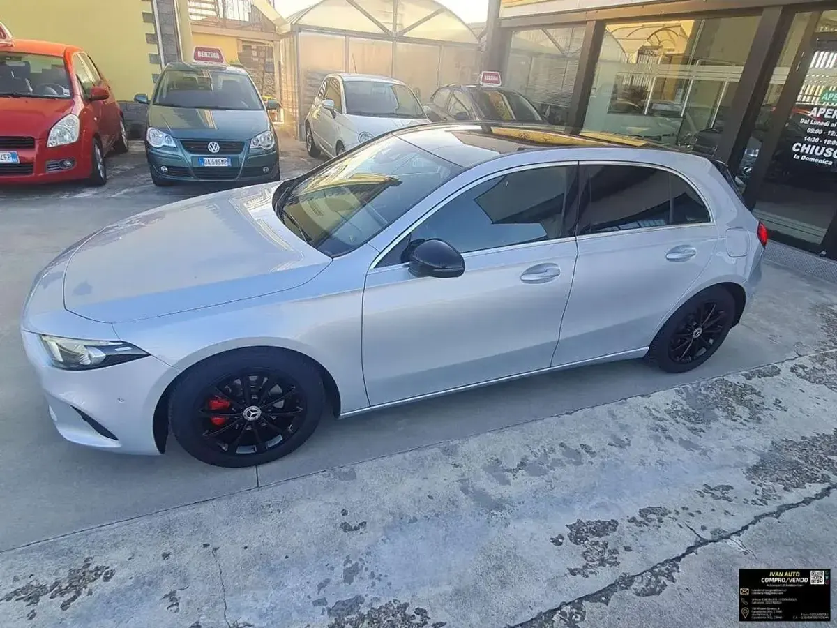 Begagnad Mercedes 180 116 HK (85 kW) 2018 Silver Sedan