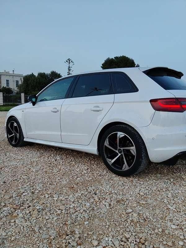 Usata Audi A3 Ambition 105 CV (77 kW) 2015 Berlina