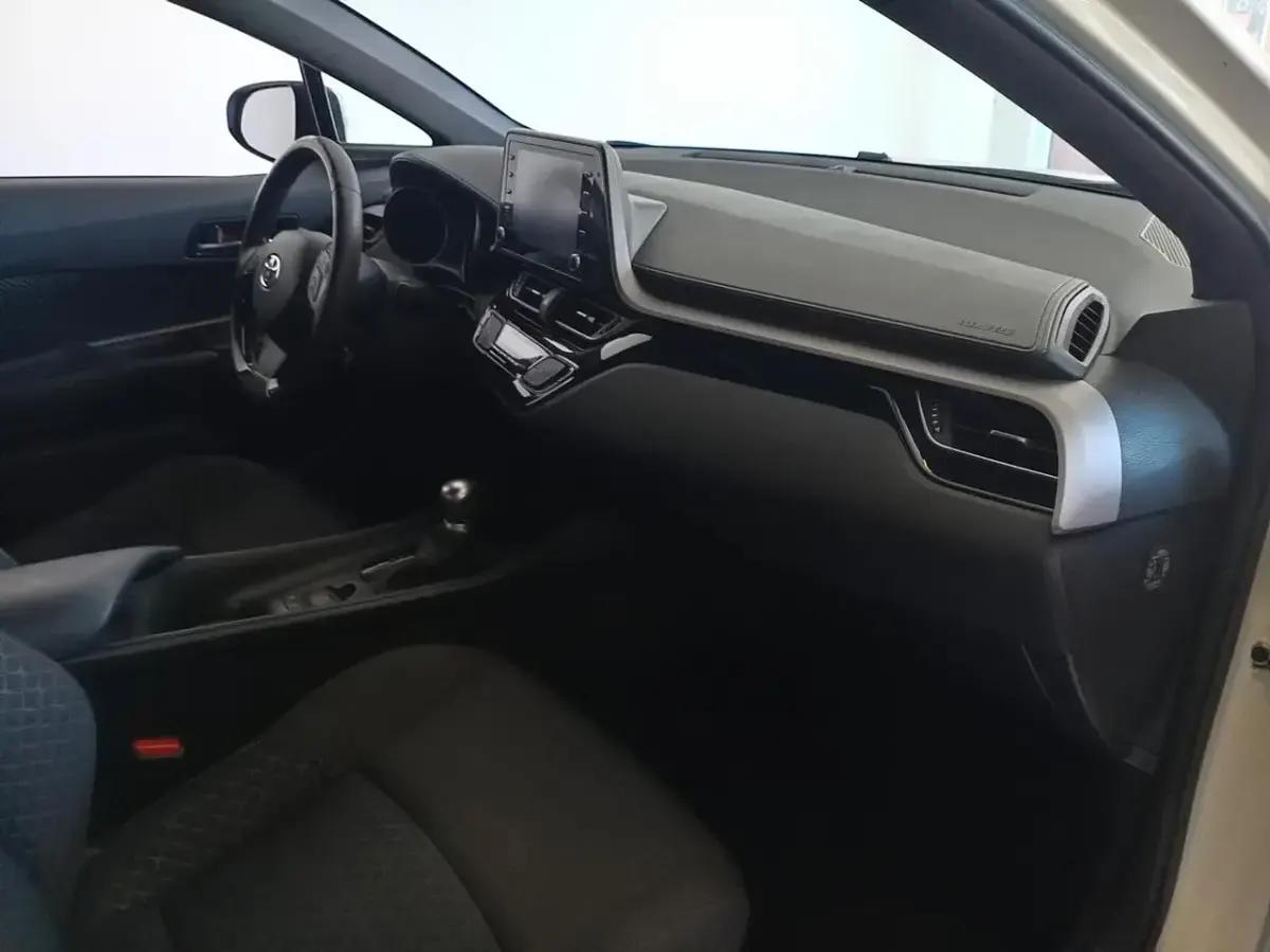 Usata Toyota C-HR Lounge 97 CV (71 kW) 2020 Bianco SUV