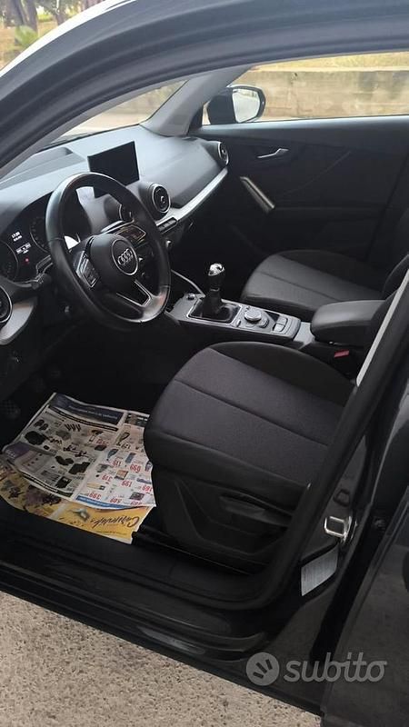 Usado Audi Q2 150 CV (110 kW) 2022 Gris SUV