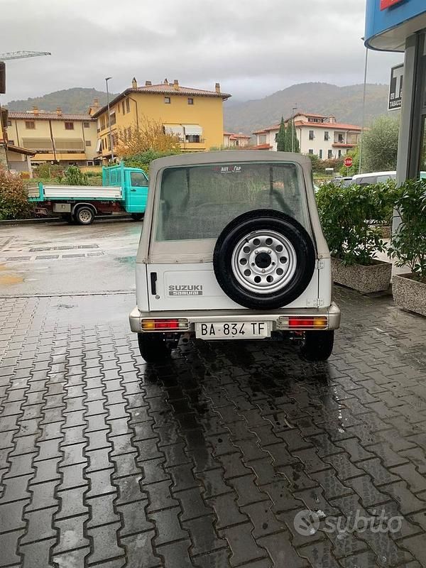 Usata Suzuki Samurai 69 CV (50 kW) 1999 Bianco SUV