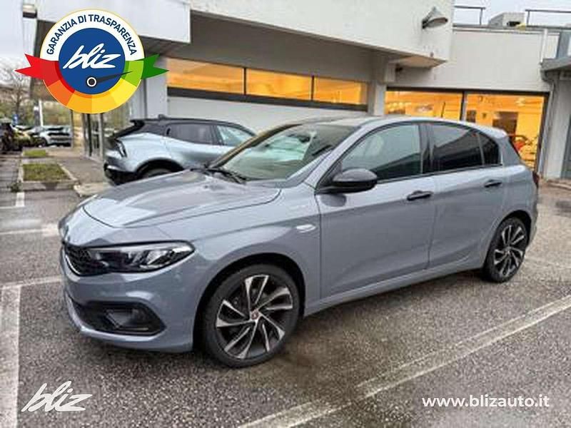 Rosso Usata 2021 Fiat Tipo Sport Tre volumi | 12.500 € (Buon prezzo) - Immagine 1/2