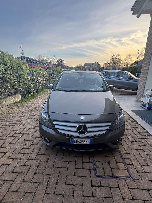 Gebraucht Mercedes B180 Executive 109 PS (80 kW) 2013 Van / Kleinbus