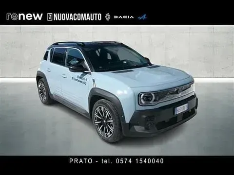 Begagnad Renault 4 E-Tech Iconic 110 kW (150 HK) 2025 Blå SUV