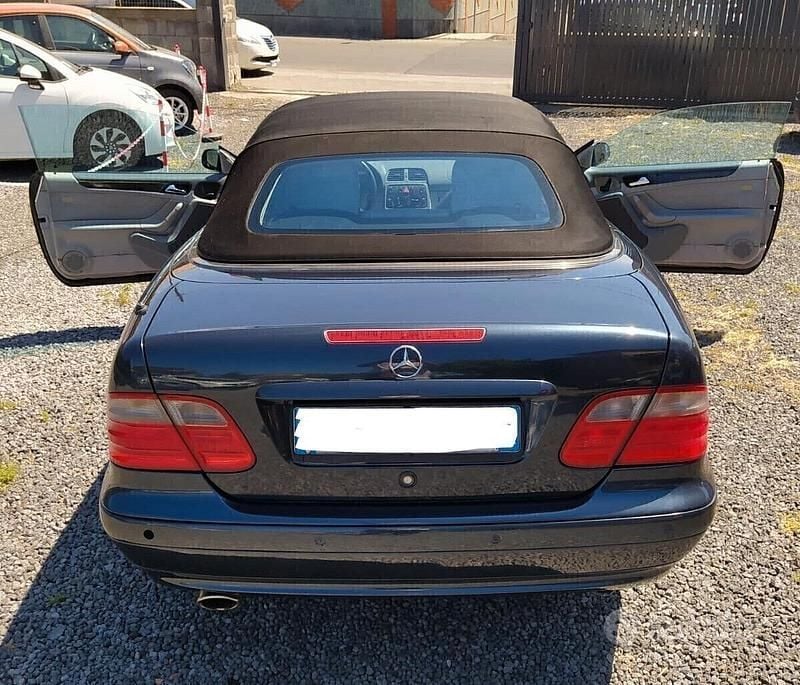 Usata Mercedes CLK230 Avantgarde 197 CV (144 kW) 2001 Blu Cabrio