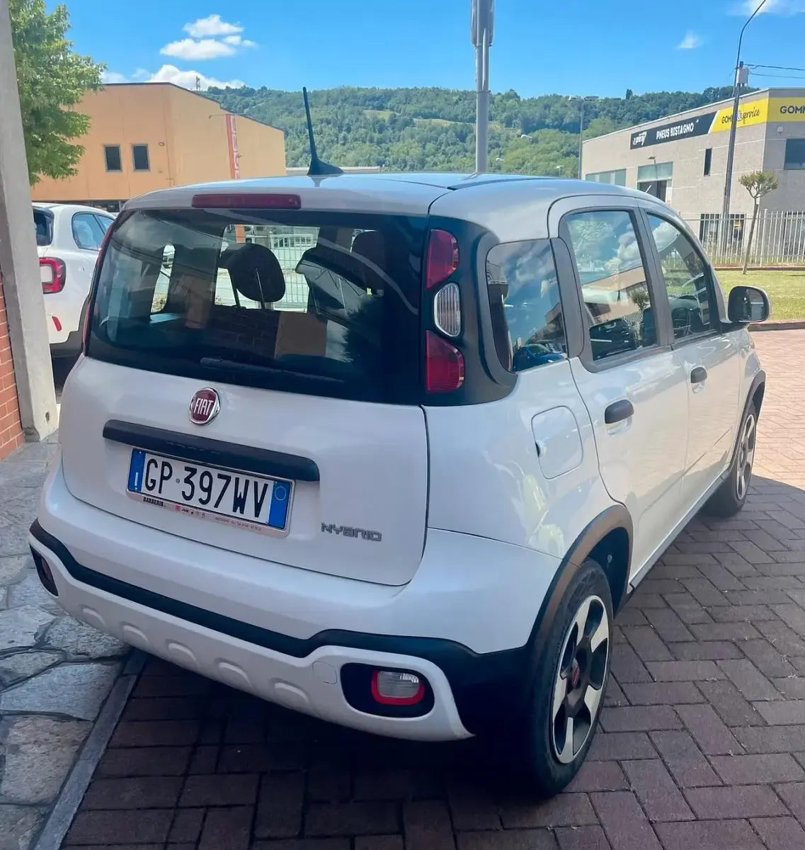 Usata Fiat Panda Cross Cross 69 CV (50 kW) 2023 Bianco Utilitaria