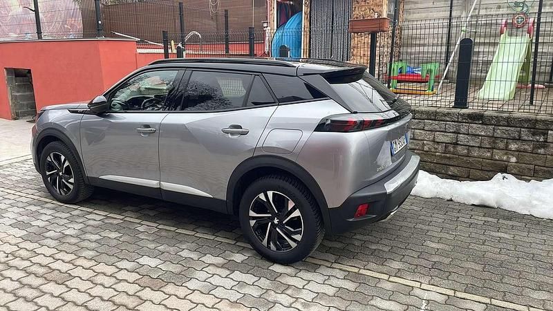 Usata Peugeot 2008 GT 131 CV (96 kW) 2023 SUV