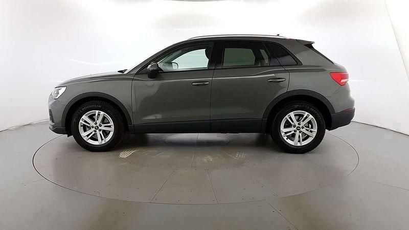 Usata Audi Q3 Business 150 CV (110 kW) 2021 Grigio chronos metallizzato SUV
