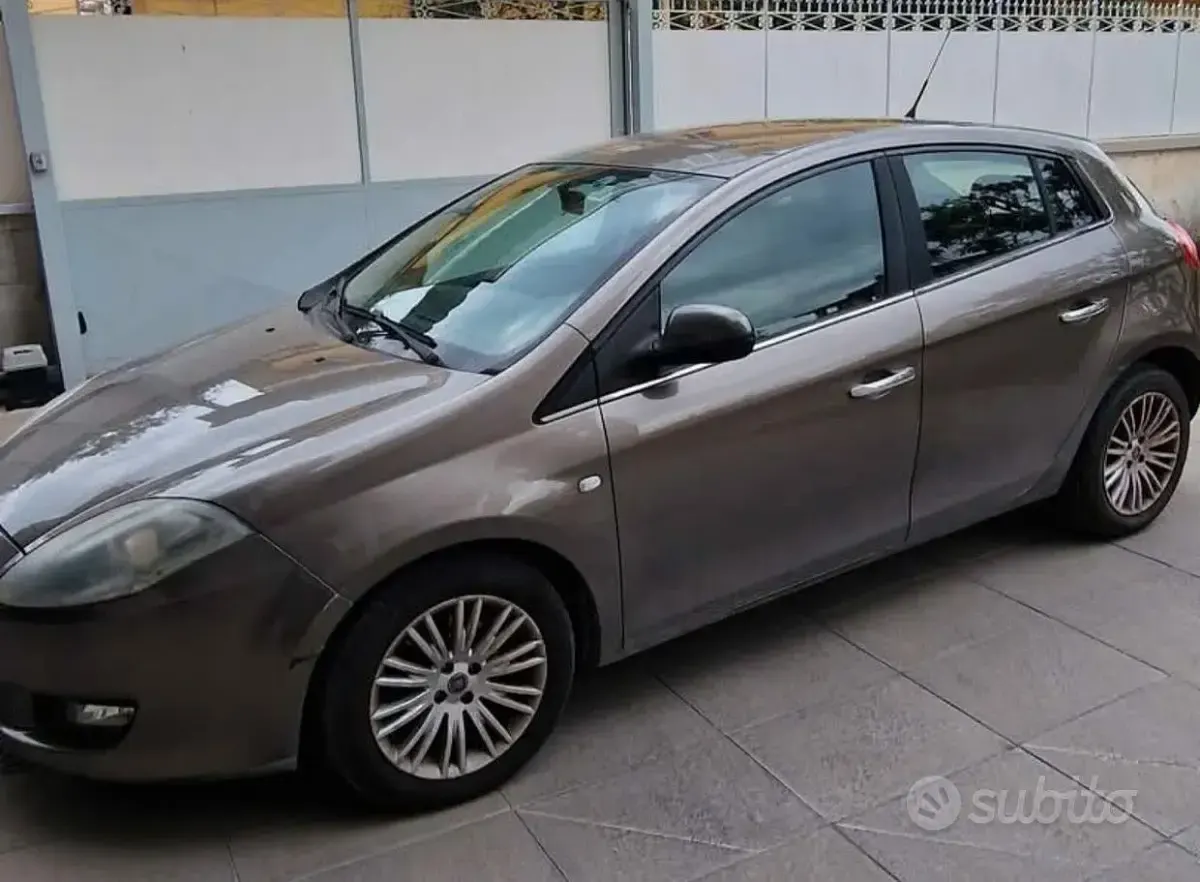 Usata Fiat Bravo 120 CV (88 kW) 2011 Utilitaria