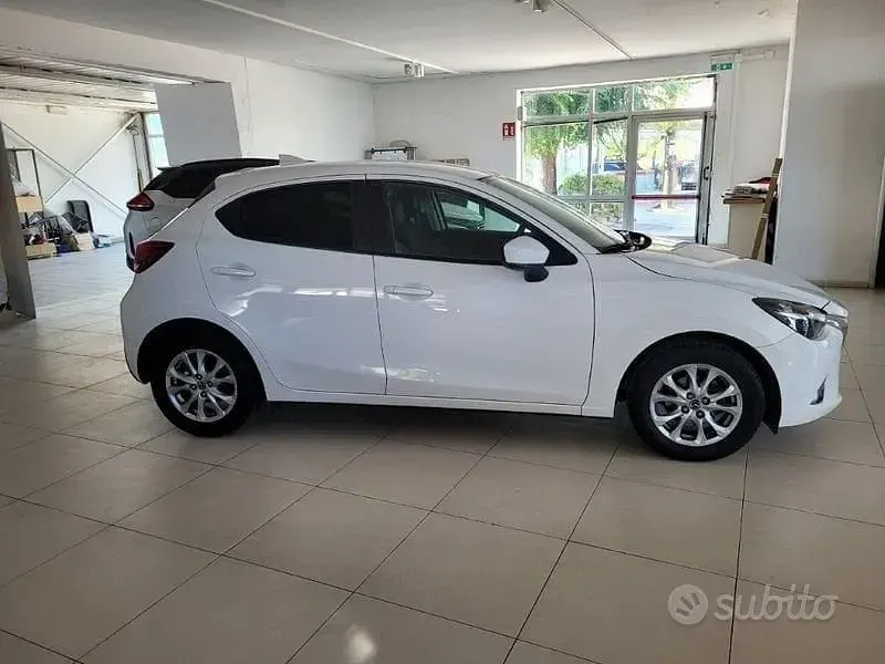Usata Mazda 2 75 CV (55 kW) 2019 Other Berlina
