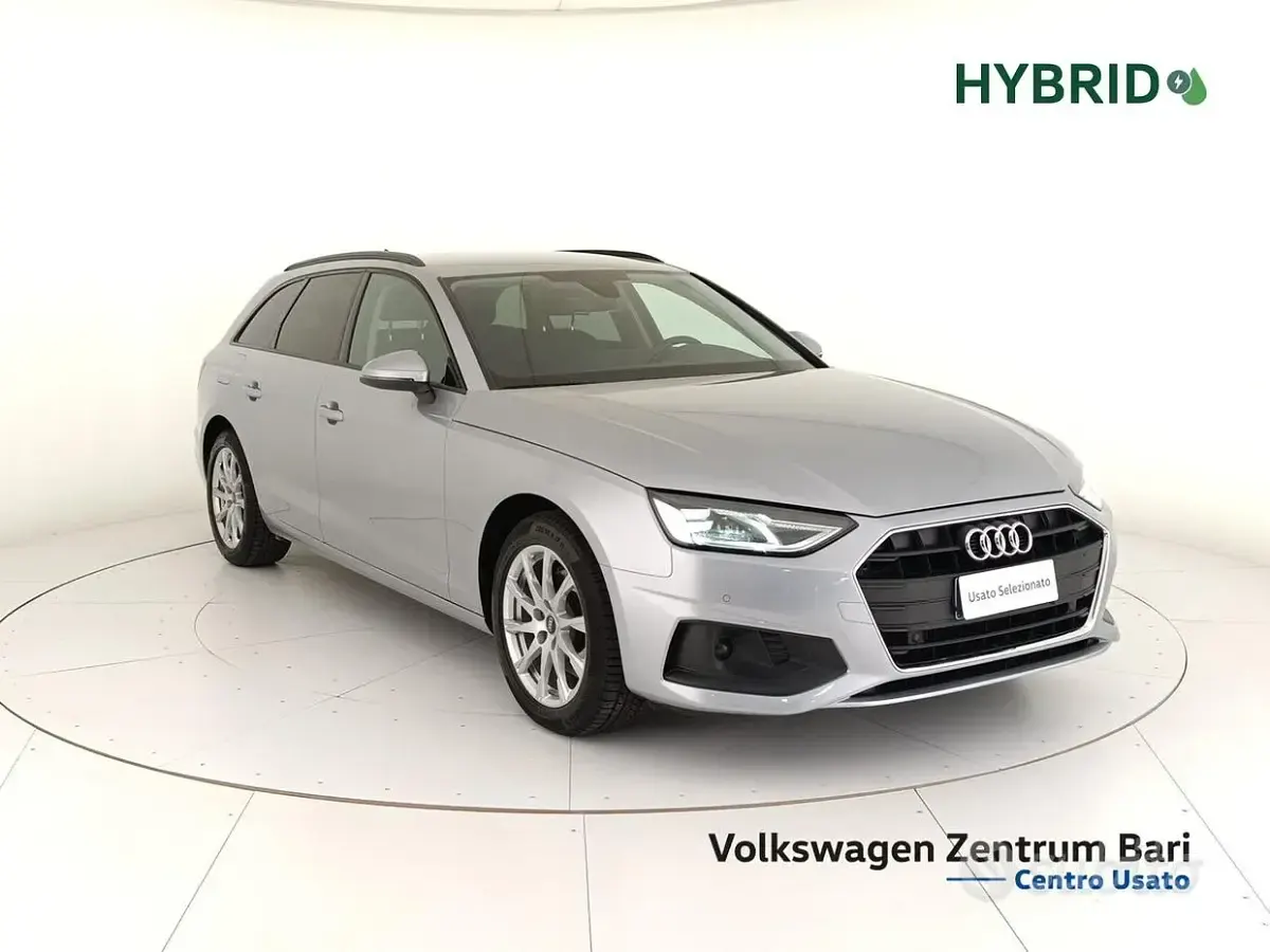Usata Audi A4 Business 136 CV (100 kW) 2022 Argento Station wagon