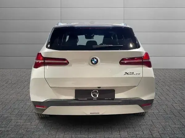 Usata BMW X3 Comfort Edition 197 CV (144 kW) 2024 Bianco perla SUV