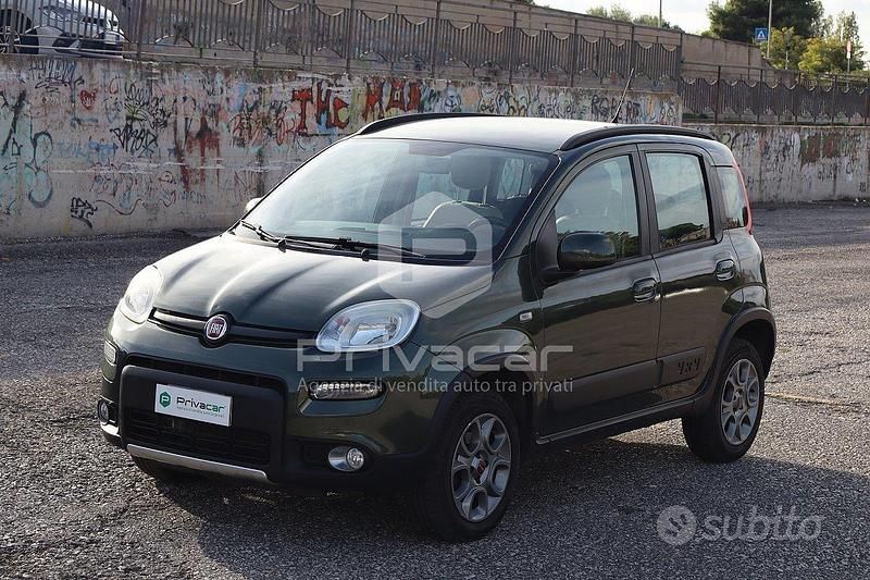 Usata Fiat Panda 4x4 S 80 CV (58 kW) 2016 Verde Utilitaria