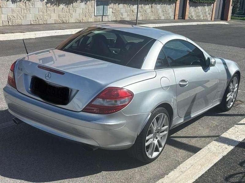 Usata Mercedes SLK200 163 CV (119 kW) 2004 Argento Cabrio