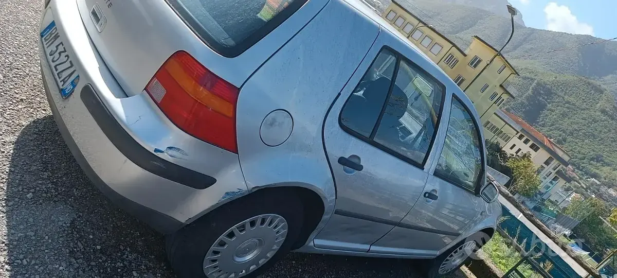 Usata VW Golf IV 75 CV (55 kW) 2000 Grigio Berlina