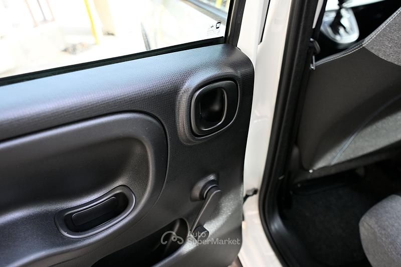 Usata Fiat Panda 69 CV (50 kW) 2022 Bianco Berlina