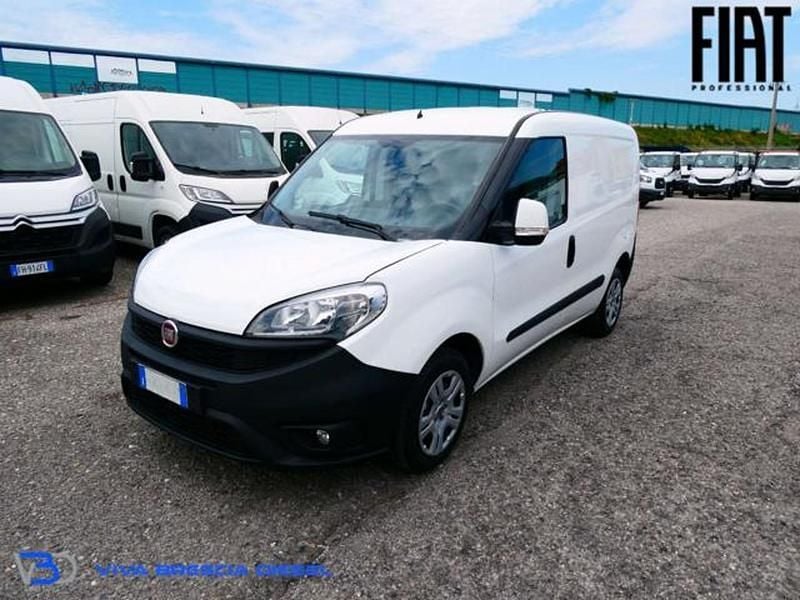 Usata Fiat Doblò 95 CV (69 kW) 2018 Bianco Monovolume