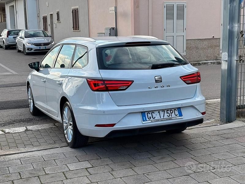 Usata Seat Leon ST 115 CV (84 kW) 2020 Bianco Station wagon