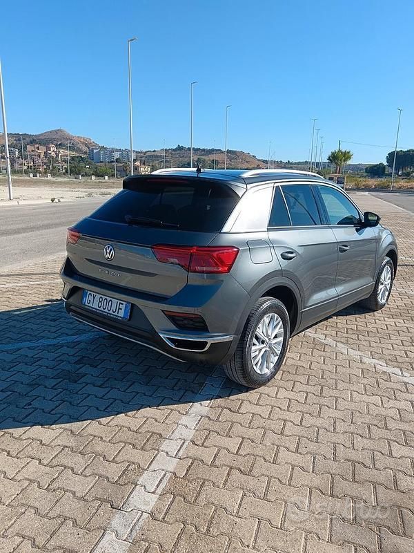 Usata VW T-Roc Style 150 CV (110 kW) 2020 Grigio SUV