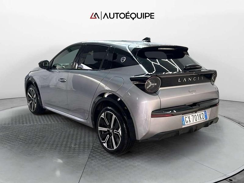 Usata Lancia Ypsilon 110 CV (80 kW) 2025 Grigio Utilitaria