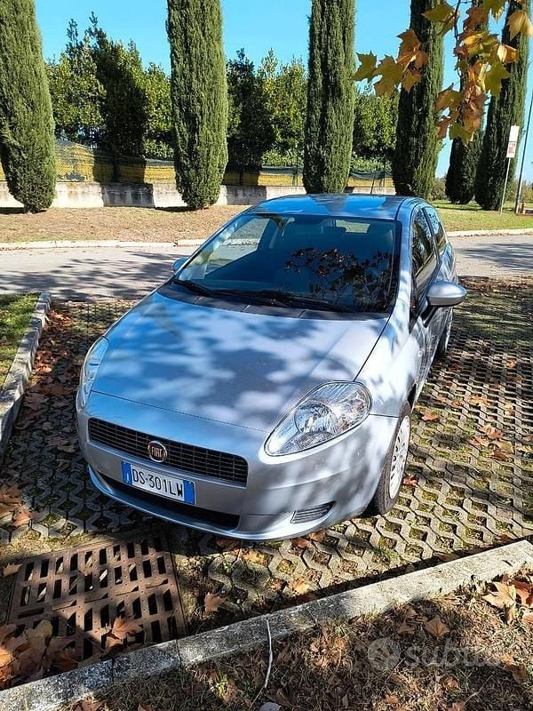 Usata Fiat Punto 77 CV (56 kW) 2008 Grigio Utilitaria