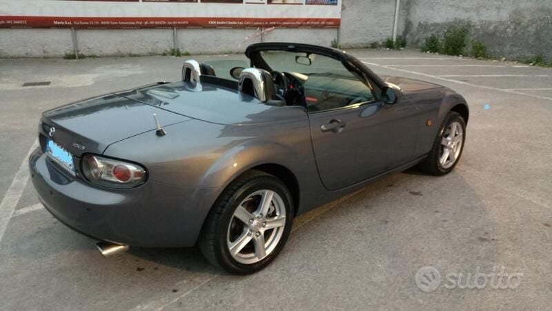 Usata Mazda MX5 126 CV (92 kW) 2007 Cabrio