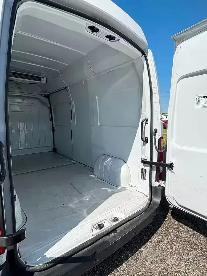 Usata Renault Master 150 CV (110 kW) 2022 Bianco Monovolume