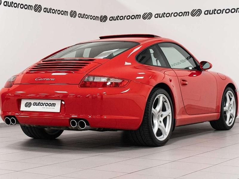 Usata Porsche 911 Carrera 325 CV (239 kW) 2005 Indischrot Coupé