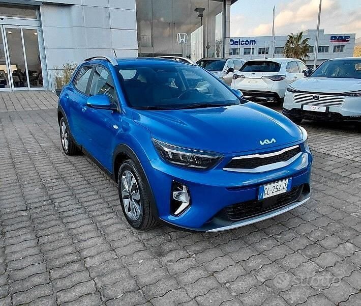 Usata Kia Stonic Urban 84 CV (61 kW) 2022 Blu SUV