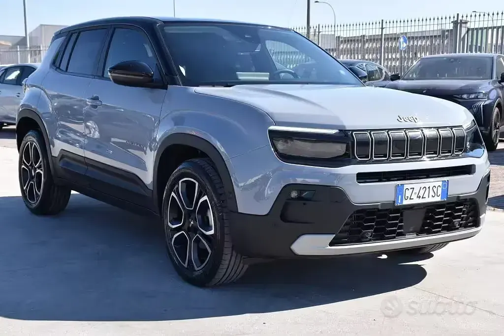 Usata Jeep Avenger Summit 101 CV (74 kW) 2025 Antracite SUV