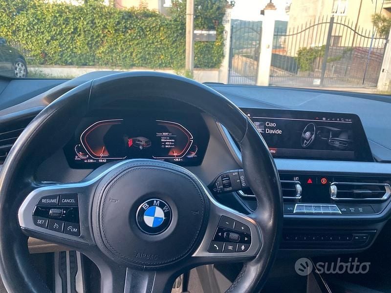 Usata BMW 118 M Sport 150 CV (110 kW) 2022 Grigio Utilitaria