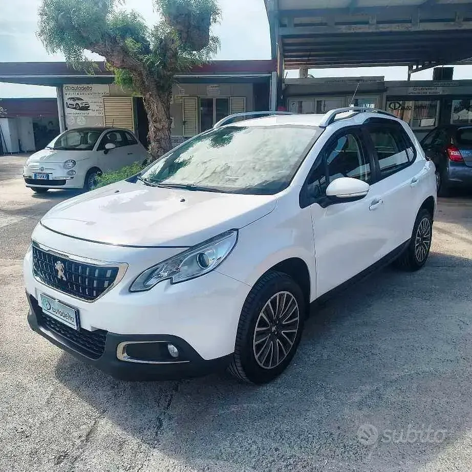 Usata Peugeot 2008 Active 75 CV (55 kW) 2017 Bianco SUV