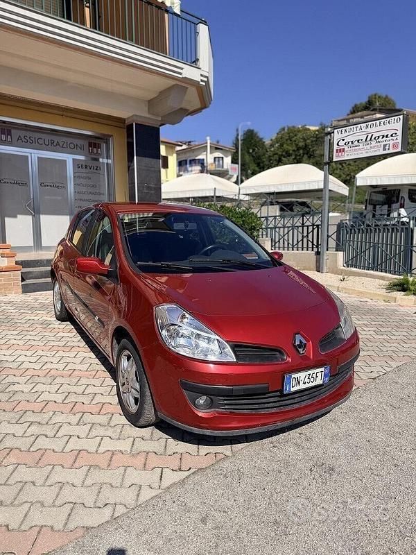 Usata Renault Clio II 85 CV (62 kW) 2008 Nero Berlina