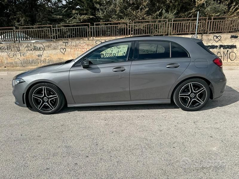 Usata Mercedes A200 Premium 150 CV (110 kW) 2021 Grigio Berlina