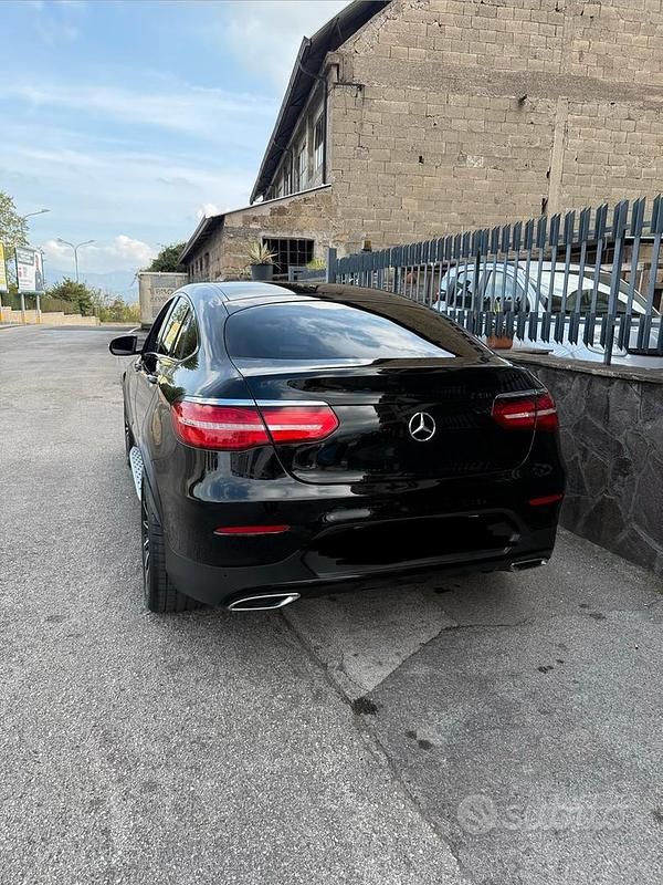 Usata Mercedes GLC250 211 CV (155 kW) 2017 Nero Berlina