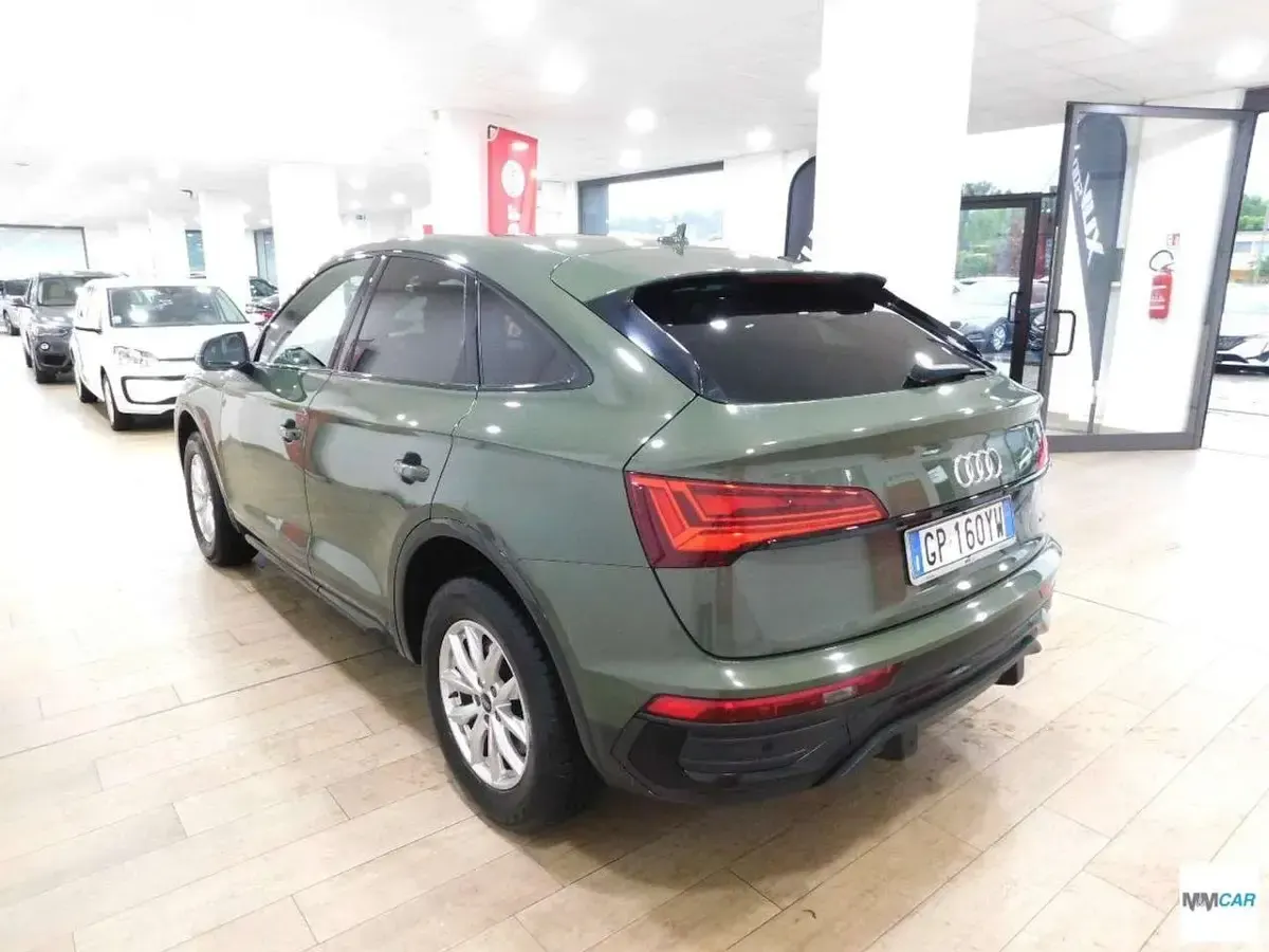Usata Audi Q5 Sportback Business 204 CV (150 kW) 2022 Verde SUV