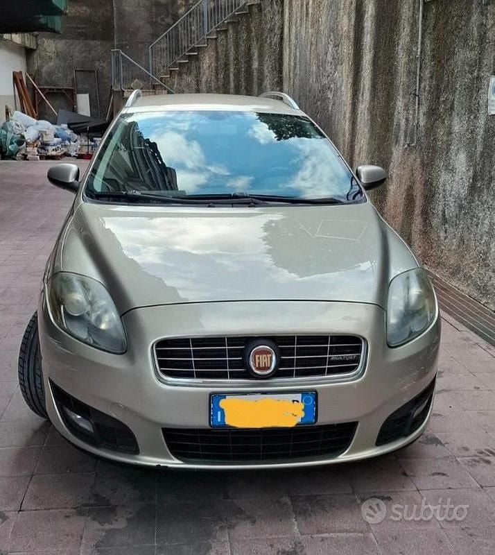 Usata 2008 Fiat Croma Tre volumi | 2000 € (Buon prezzo) - Immagine 1/4