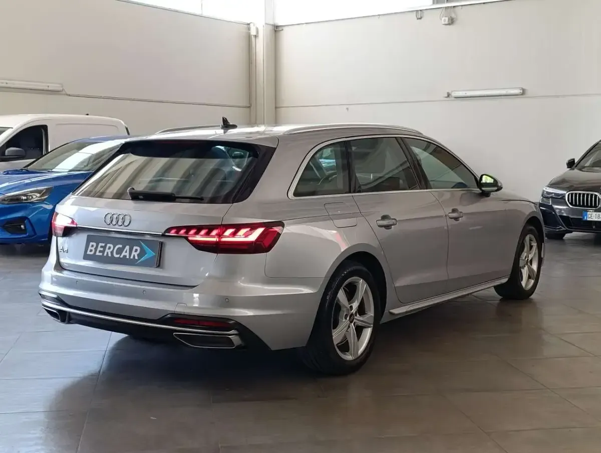 Usata Audi A4 Advanced Plus 163 CV (119 kW) 2024 Argento Station wagon