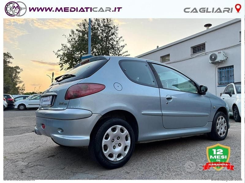Usata Peugeot 206 68 CV (50 kW) 2005 Berlina