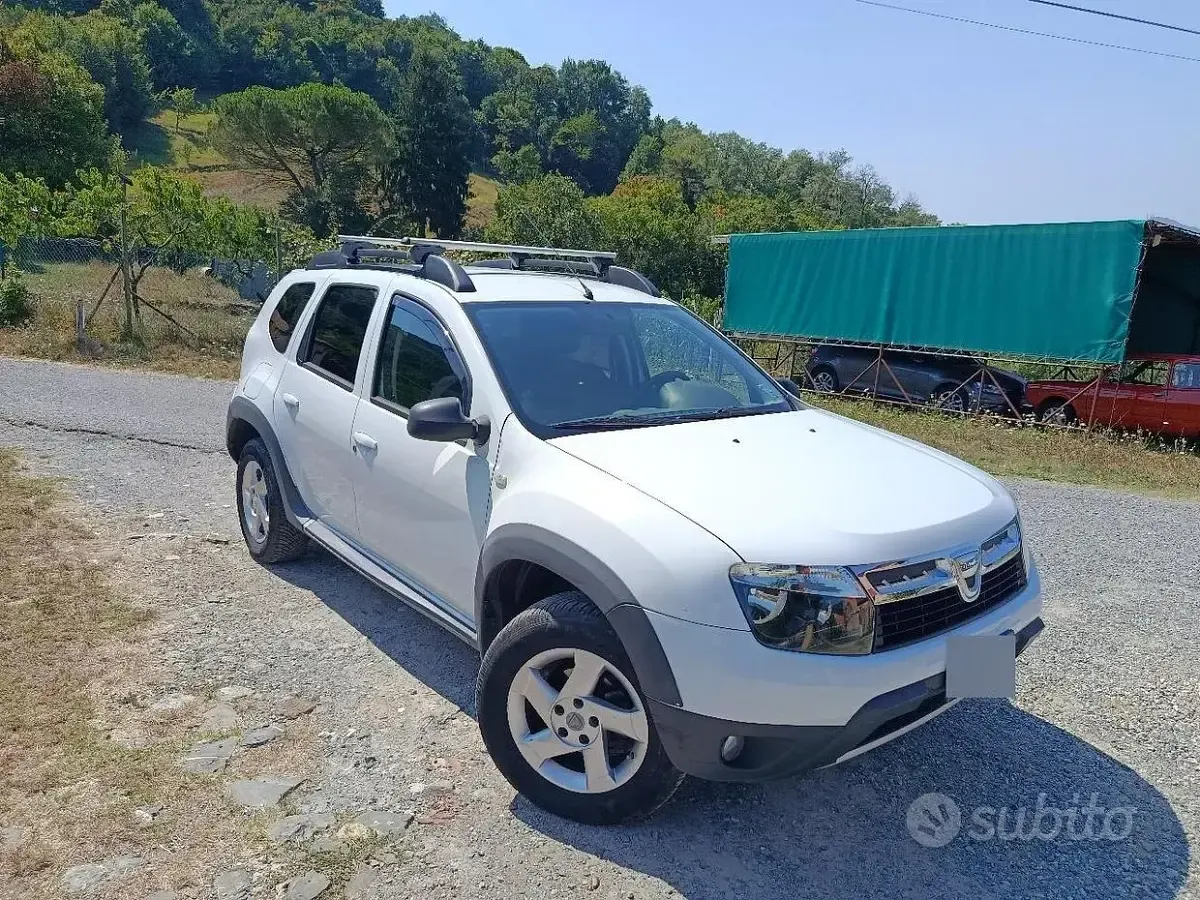 Usata Dacia Duster 105 CV (77 kW) 2013 Grigio SUV